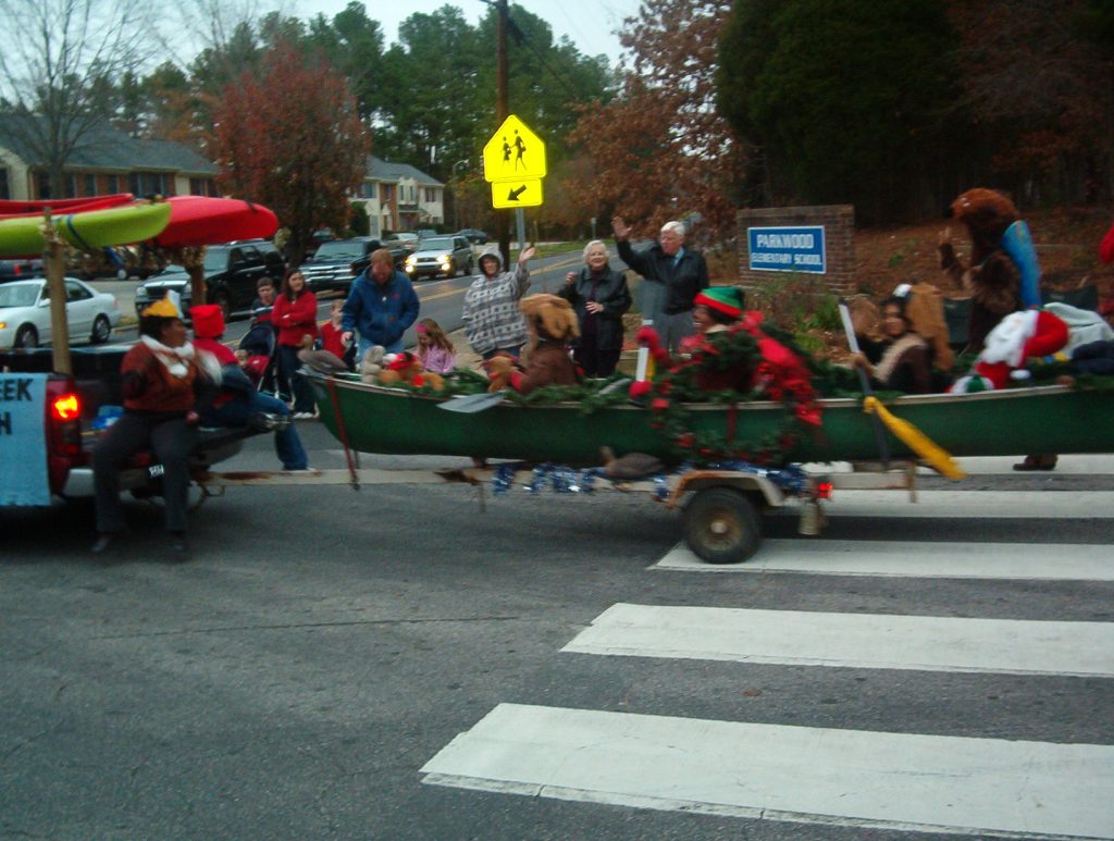 canoe as float - Parkwood Christmas Parade 2006